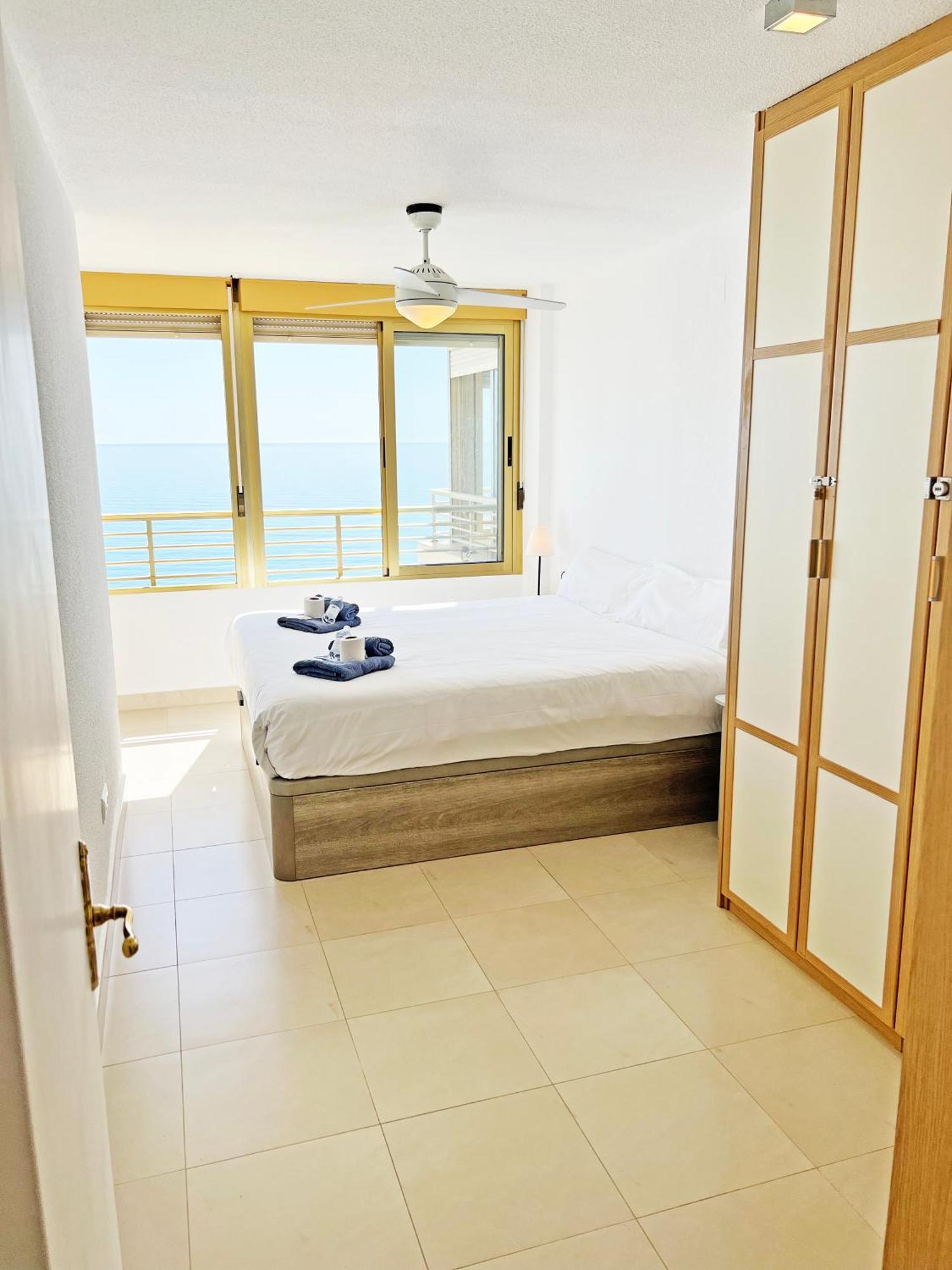 Ferienwohnung Oasis Frente Al Mar. Parking Gratis El Campello Exterior foto